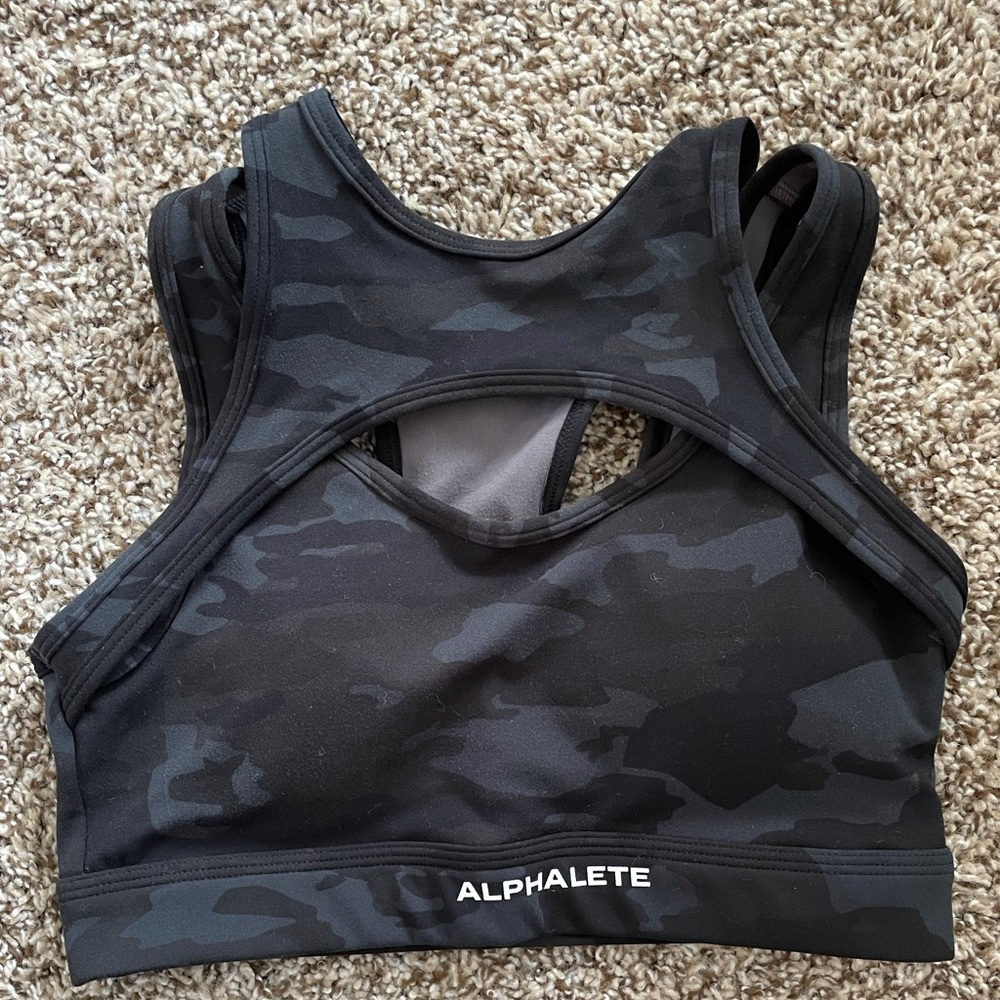 Alphalete camo sports bra size xs